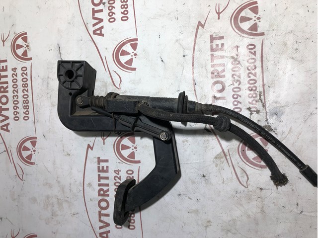 Pedal embrague A6382900516 VAG