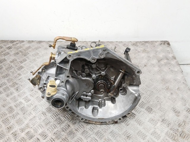 20CF03 Peugeot/Citroen Transimisión manual