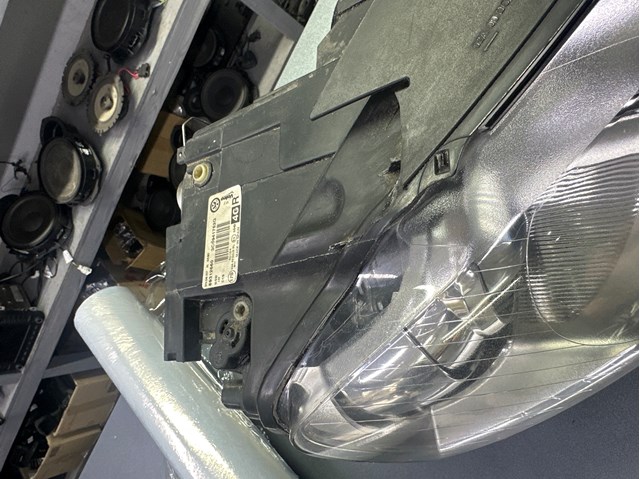 Faro derecho VAG 3C0941752G precio, desde 371,71 EUR