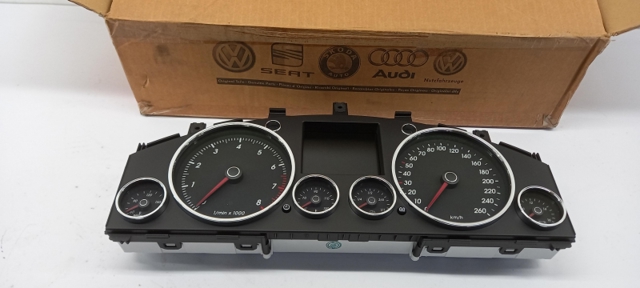 7L6920880T VAG Tablero de instrumentos