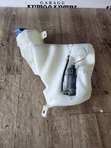 Deposito de agua de limpiaparabrisas VAG 8D0955453B