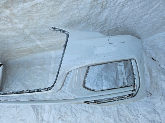 4K0807437 VAG Paragolpes delantero
