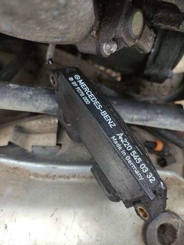 Relé de precalentamiento Mercedes A2205450332