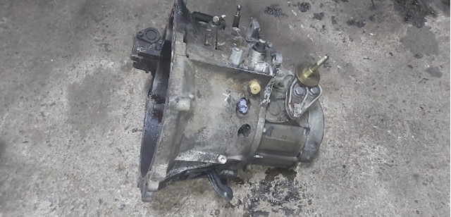 Comprar 20DM83 Peugeot/Citroen Caja de cambios mecánica completa
