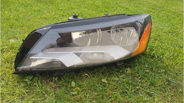 Comprar 20C800001N TYC Faro delantero izquierdo