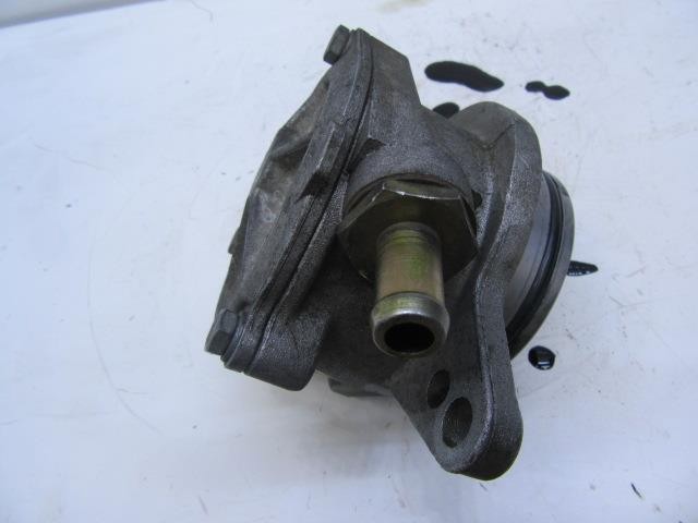 Bomba de vacío 2246126 BMW
