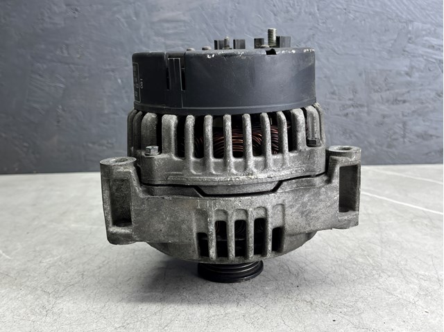 0123510068 Mercedes alternador