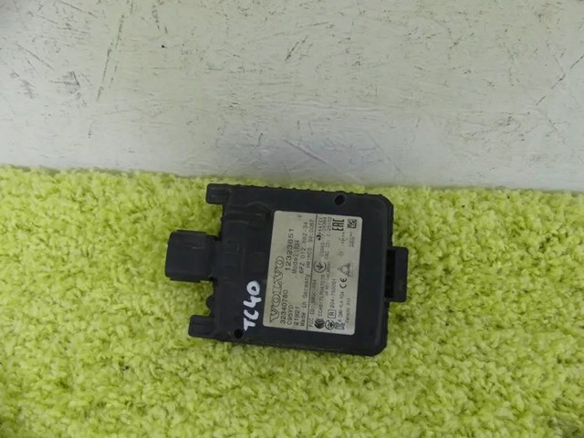 Sensor de ángulo muerto trasero 32340780 Volvo