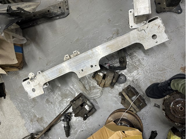 9826115680 Peugeot/Citroen Refuerzo parachoque delantero