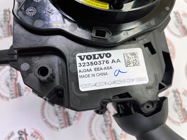 Comprar 32350376 Volvo Conmutador columna dirección