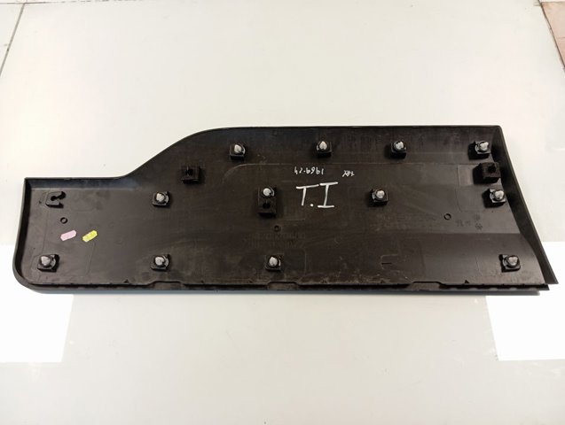 Moldura inferior de puerta trasera izquierda 9820520680 Peugeot/Citroen