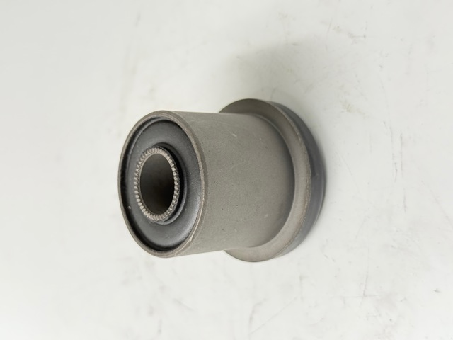 Comprar M2445P RBI Buje del brazo de suspensión delantero superior