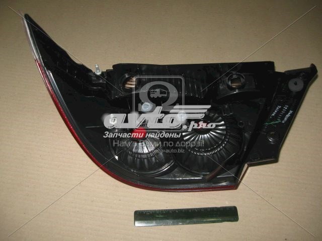 11A660012B TYC Piloto trasero izquierdo