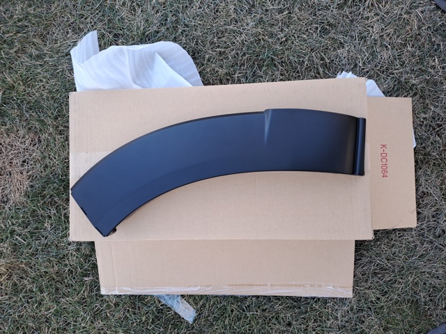 Comprar DFR551W71D Mazda Moldura derecha del parachoques delantero