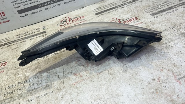 Faros delanteros Hyundai/Kia 921013X420