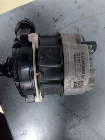 Bomba de agua eléctrica auxiliar 000500650080 Mercedes