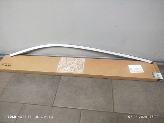 Comprar 802842017R Renault (RVI) Moldura de techo delantera derecha