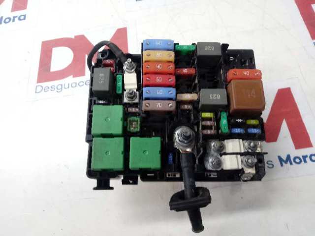 1613163380 Peugeot/Citroen Caja de relés y fusibles