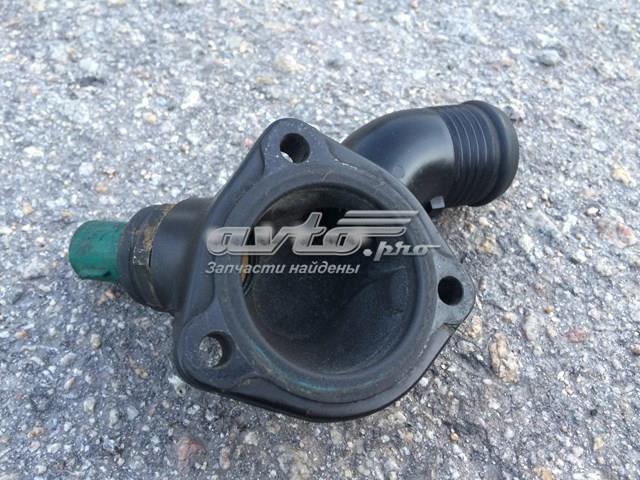 Brida del sistema de refrigeración (triple unión) Ford 89FF8594A2A precio, desde 7,74 EUR