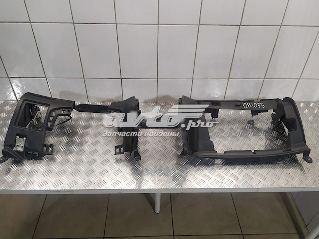 Listón embellecedor/protector, parachoques delantero central Toyota Avensis (T25)