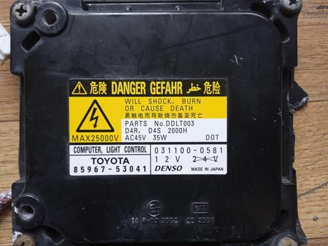8596753041 Toyota Centralita, faros xenon