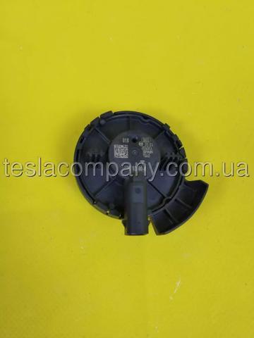 103676200A Tesla Sensor de airbag delantero