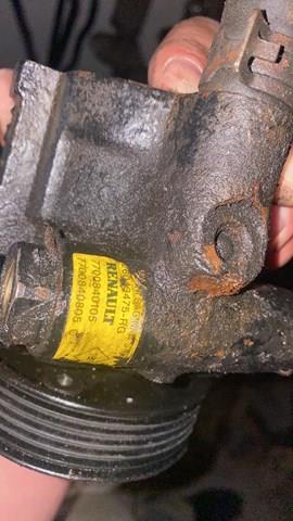 7700840805 Renault (RVI) Bomba hidráulica de dirección
