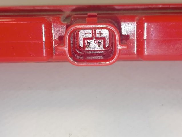 Comprar Tercera luz de freno Renault Clio V B7