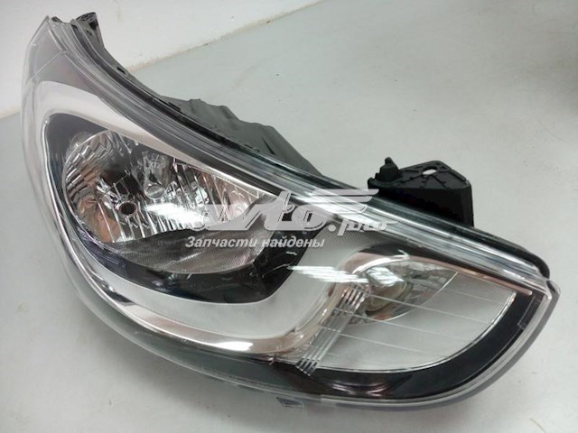 20E311052B TYC Luz derecha