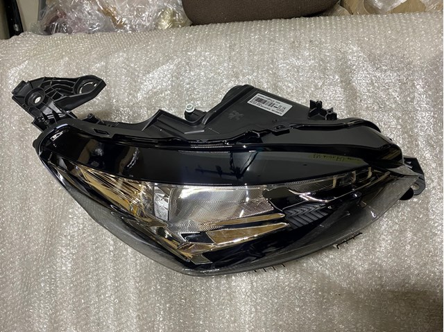 Faro derecho 9823193880 Peugeot/Citroen