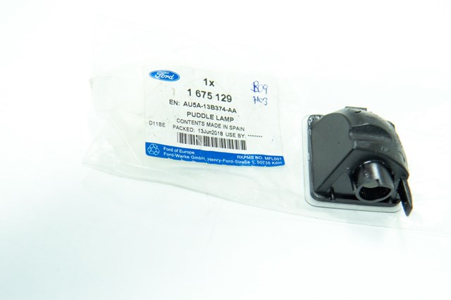 1675129 Ford lámpara, luz de puerta