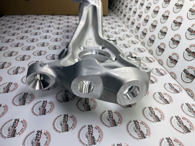 Mangueta delantera derecha Mercedes A2963320400 precio, desde 769,48 EUR