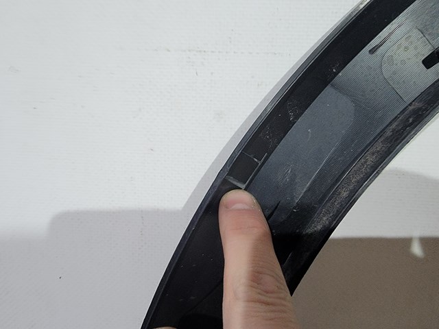 Extensión de la aleta delantera derecha 638106UA0A Nissan/Infiniti