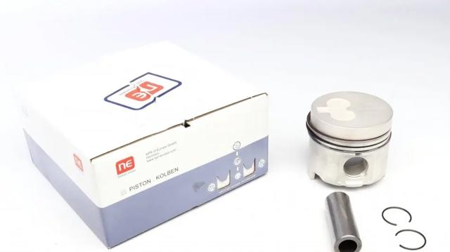 130011000223 NE/NPR Juego de pistones para motor, segunda reparación (+0,50)