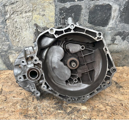 Comprar 55561599 General Motors Caja de cambios mecánica completa