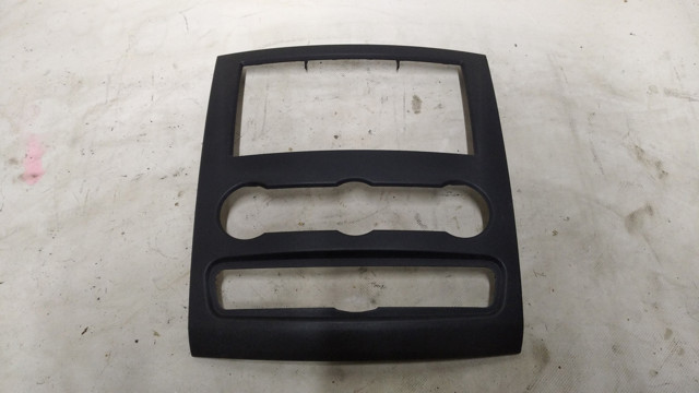 Panel de revestimiento del salpicadero Mercedes A9066800017