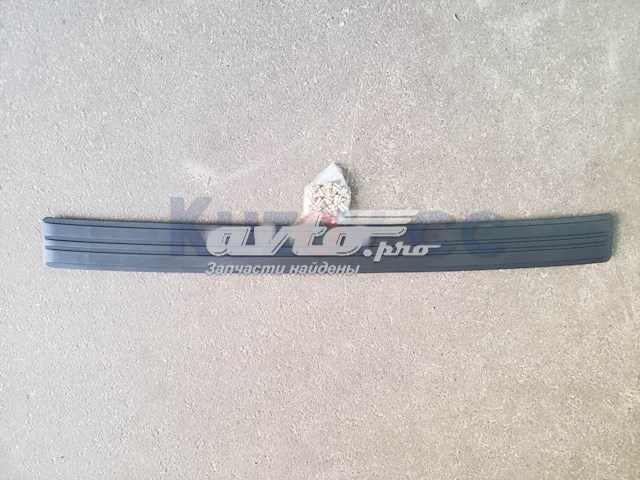 FP3737951 FPS Protector superior del parachoques trasero (estribo)