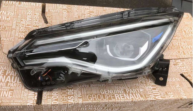 Faro Renault (RVI) 260609326R precio, desde 460,42 EUR