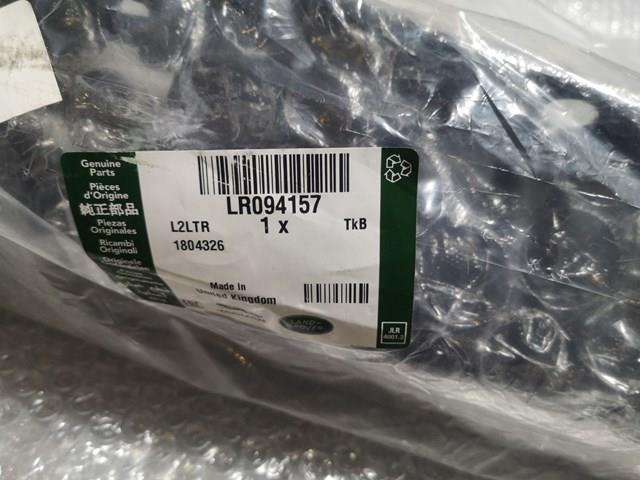 Soporte central del parachoques delantero Land Rover LR094157 precio, desde 91,77 EUR