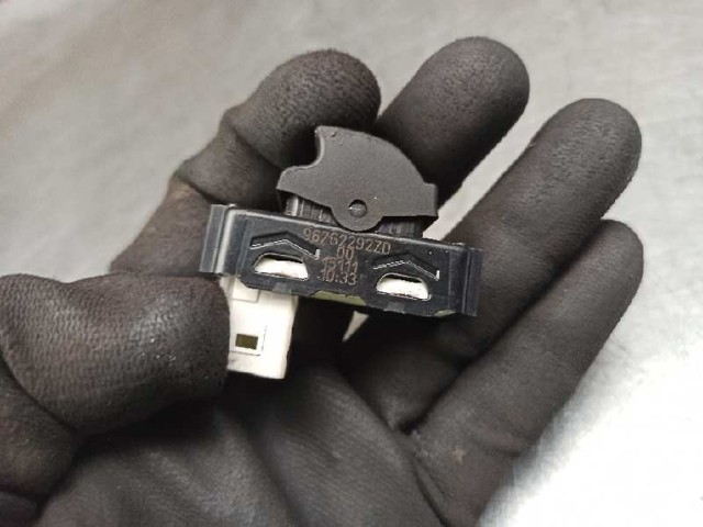 96762292ZD Peugeot/Citroen Módulo de control del elevalunas trasero derecho