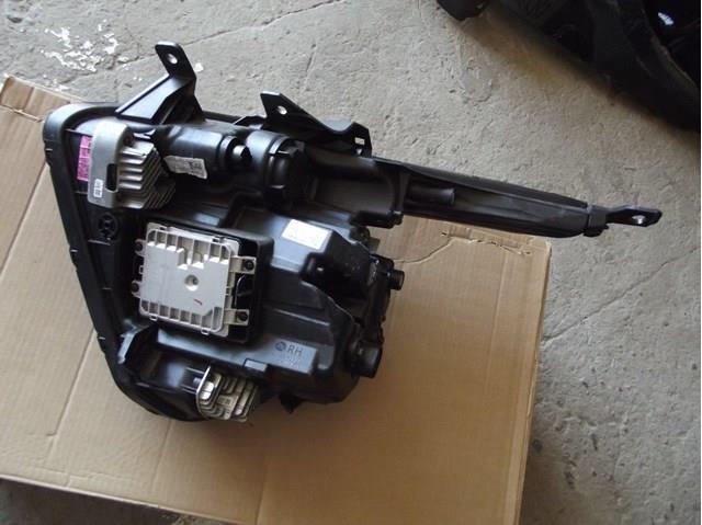 92102R2000 Hyundai/Kia Luz derecha