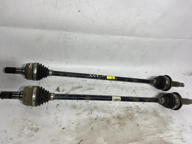 Árbol de transmisión trasero derecho Hyundai Santa Fe 4 (TM, TMA)