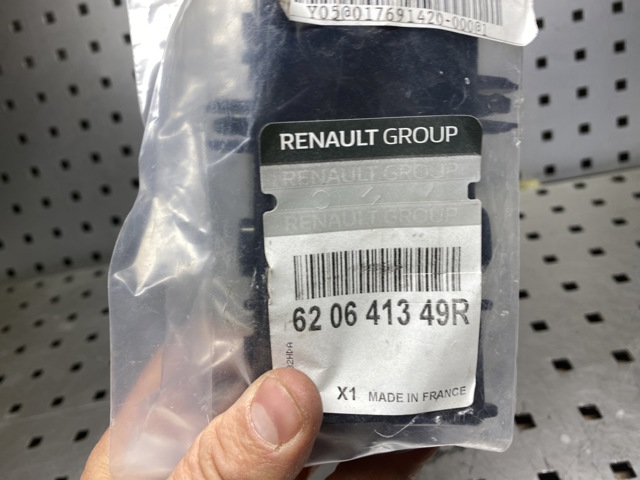 Comprar 620641349R Renault (RVI) Kit de soportes/fijaciones del parachoques delantero