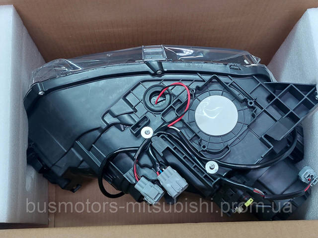 Comprar 8301C203 Mitsubishi Faro delantero izquierdo