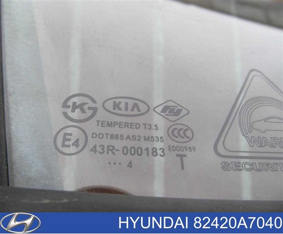 82420A7040 Hyundai/Kia luna de puerta delantera derecha