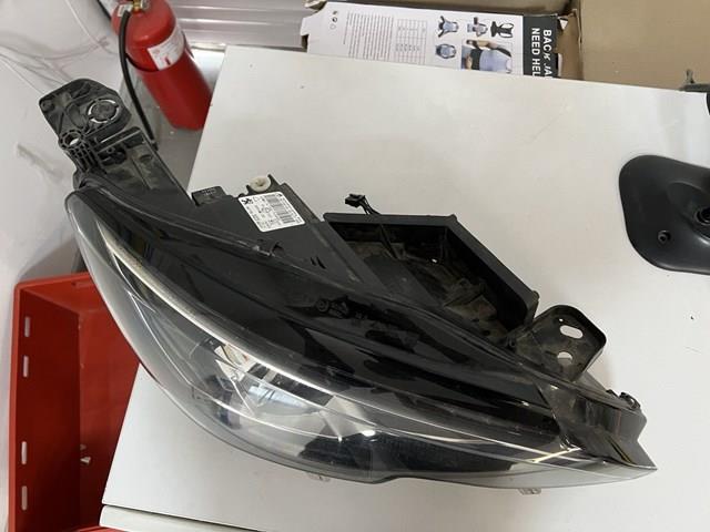 Faro derecho Peugeot/Citroen 9677832380 precio, desde 803,00 EUR