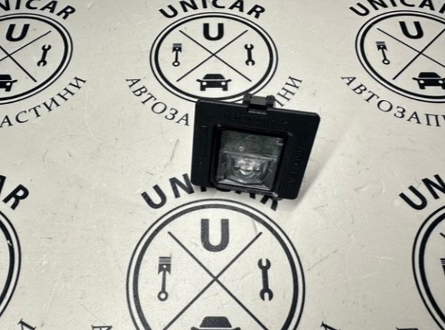 Luz matricula A0009069908 Mercedes