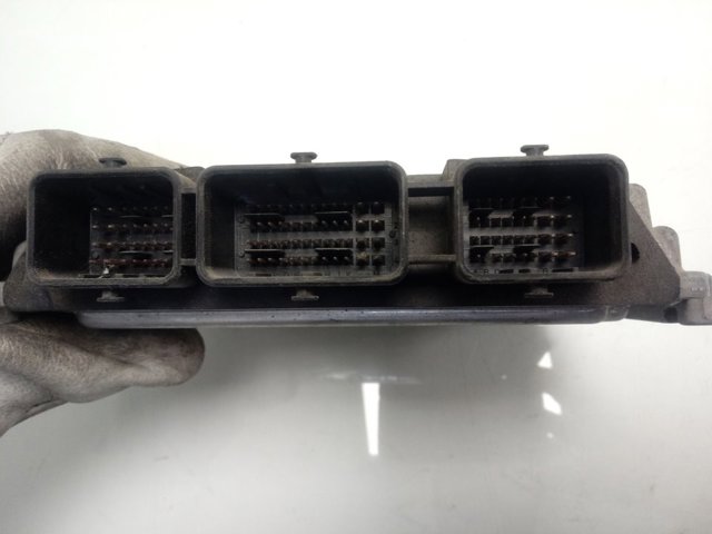 Unidad de control del motor  Renault (RVI) 0281011724 precio, desde 68,24 EUR