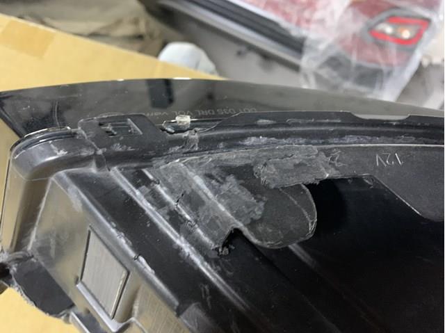 GJ3213W029 Land Rover Luz derecha