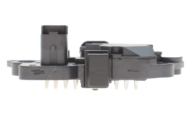 Regulador del voltaje Cargo F032230624